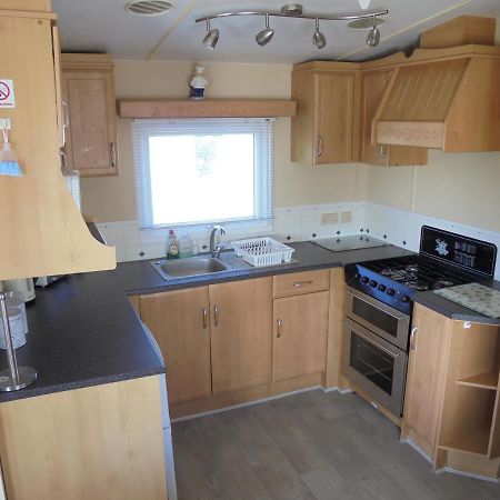 6 Berth Heated On The Chase Apartment สเกคเนส ภายนอก รูปภาพ