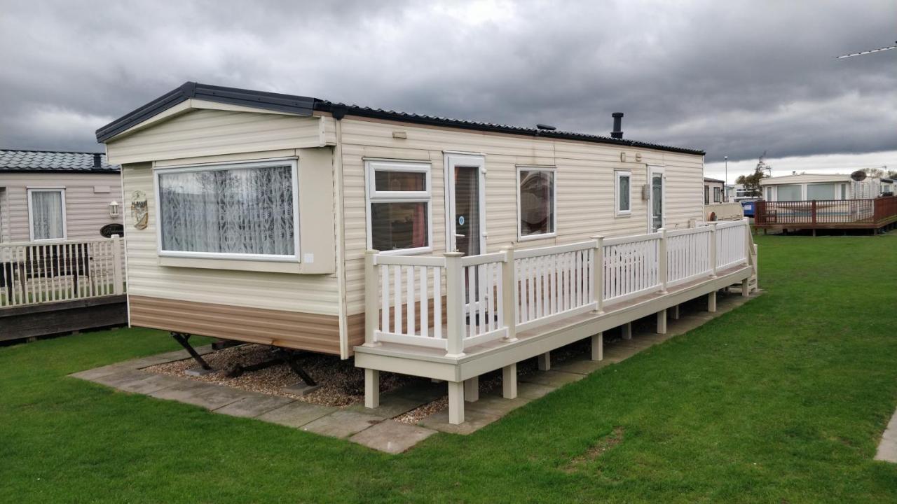 6 Berth Heated On The Chase Apartment สเกคเนส ภายนอก รูปภาพ