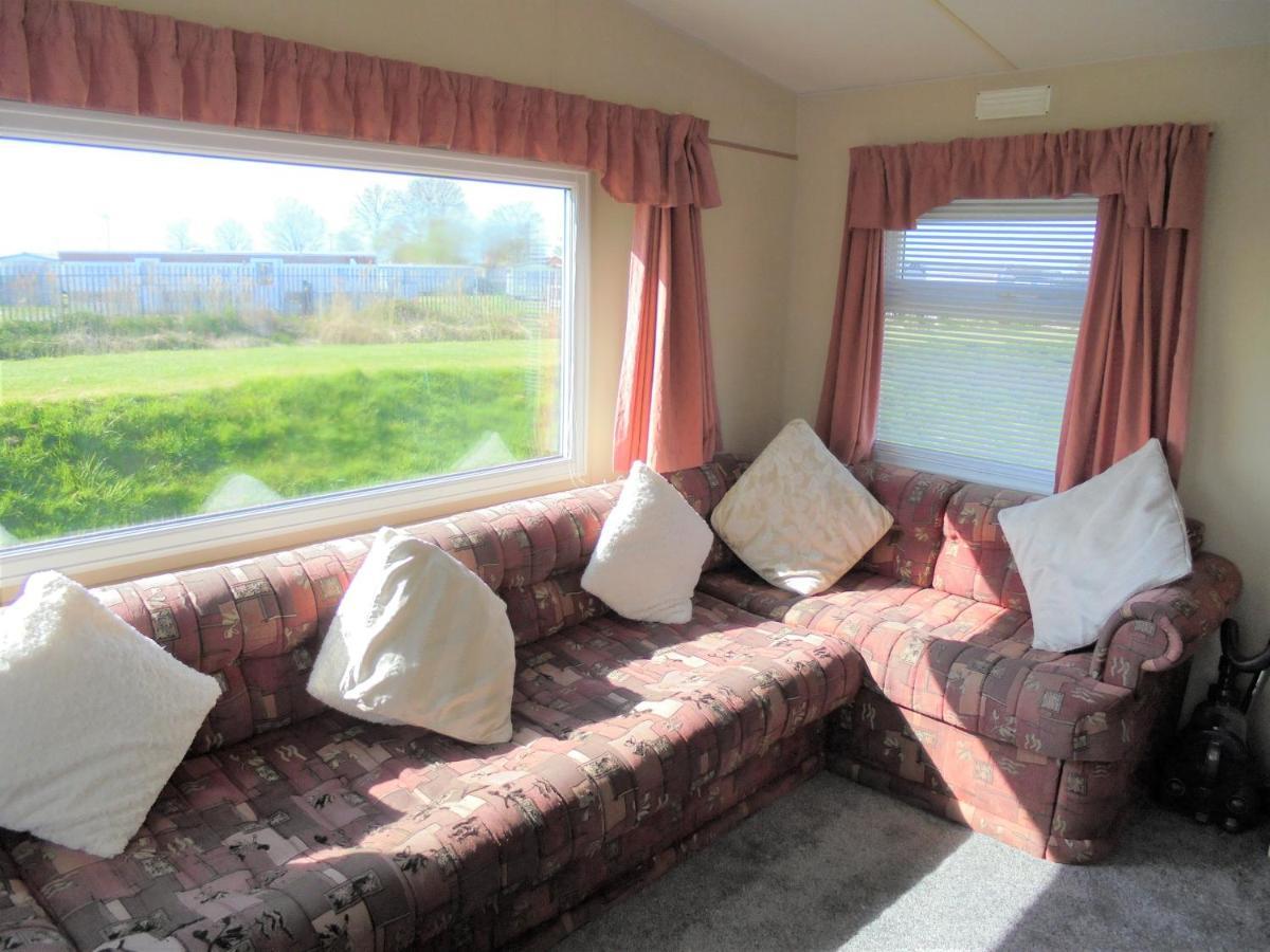 6 Berth Heated On The Chase Apartment สเกคเนส ภายนอก รูปภาพ