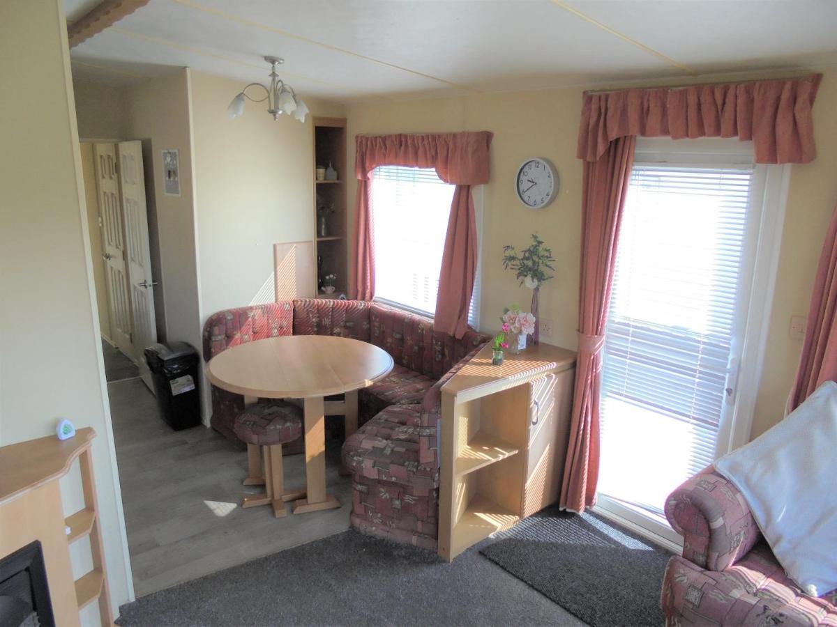 6 Berth Heated On The Chase Apartment สเกคเนส ภายนอก รูปภาพ